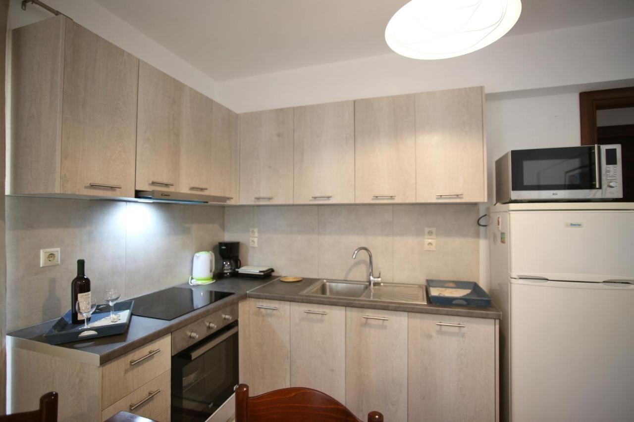 Cozy Apartments In City'S Suburbs Lefkáda Eksteriør bilde